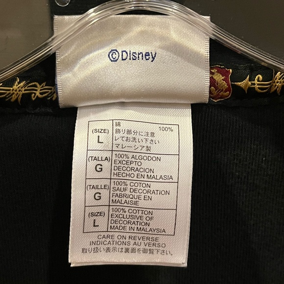 Disneyland Resort Men’s 1/4 Zip Pullover Sweater Embroidered Crest Black Large - Picture 6 of 9